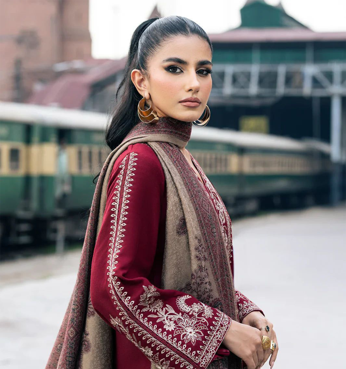 IZEL Lawn With Daimond Printed Dupatta