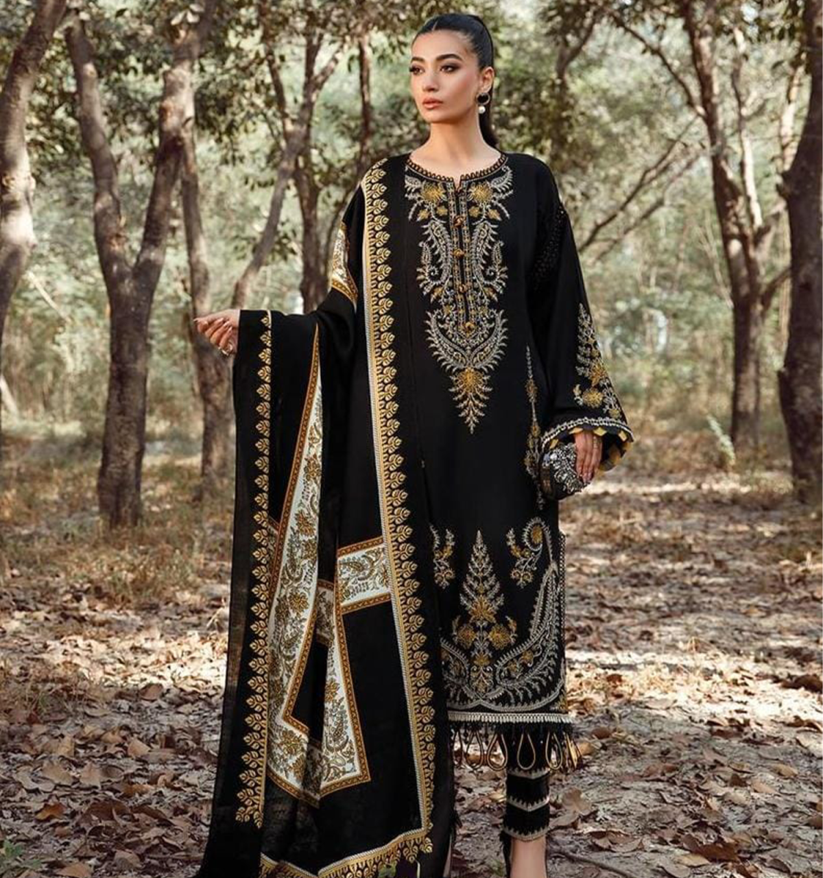 MARIA.B 3PC Lawn With Daimond Dupatta