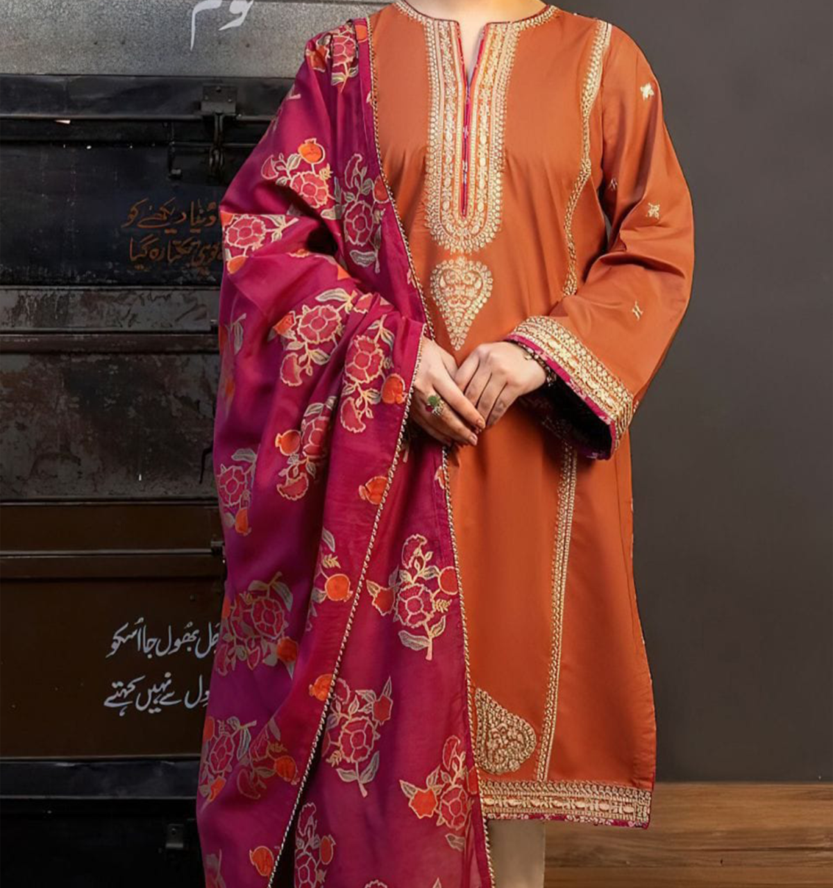 ZARASHAJHAN 3Pc Lawn With Tarkashi Daimond Dupatta